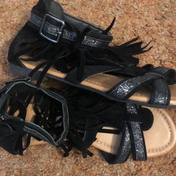 Fringe Forever 21 EUC Gladiator Sandals Black faux Suede Size 7 - Picture 3 of 10